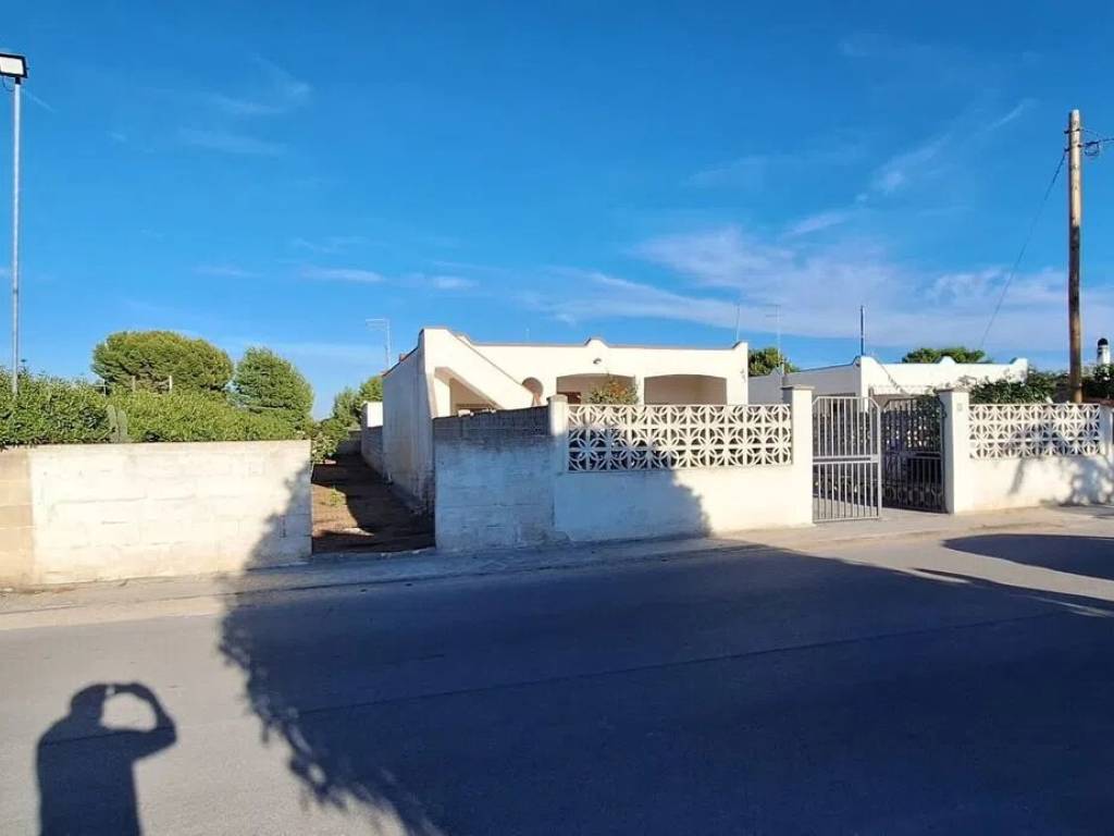 casa indipendente in vendita a Torricella in zona Monacizzo