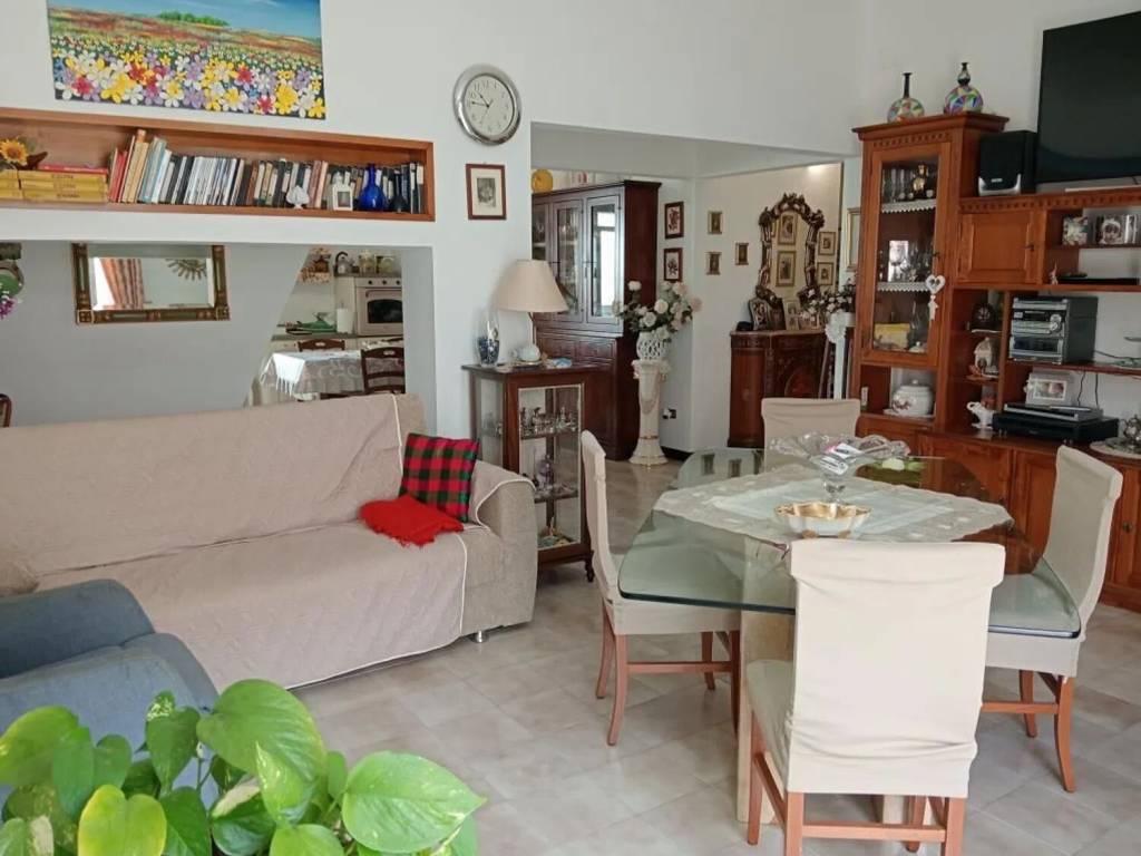 casa indipendente in vendita a Torricella