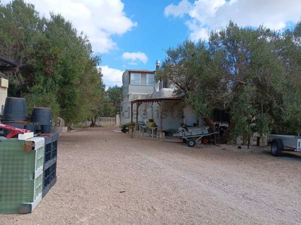 casa indipendente in vendita a Torricella