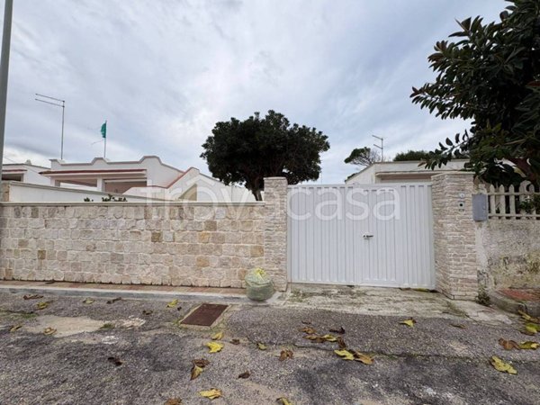 casa indipendente in vendita a Torricella