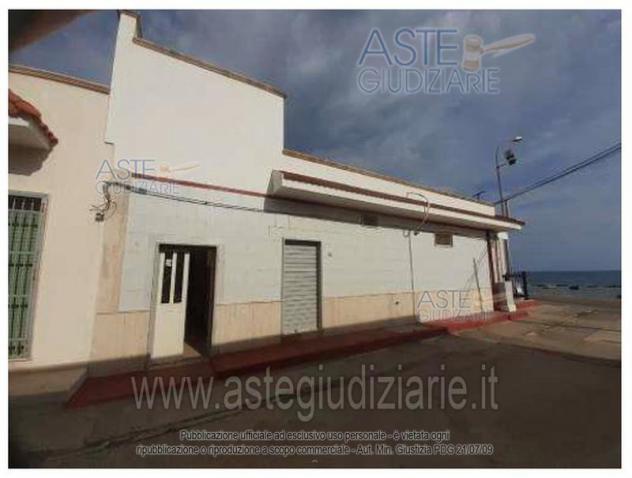 negozio in vendita a Torricella in zona Monacizzo