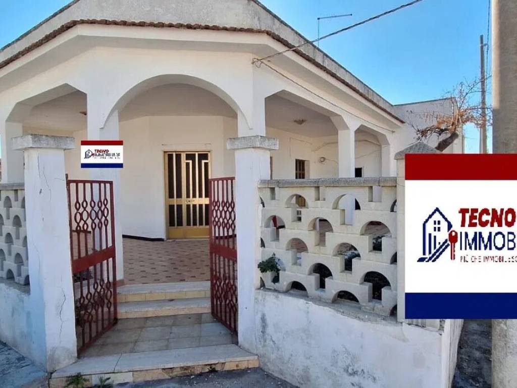 casa indipendente in vendita a Torricella in zona Monacizzo