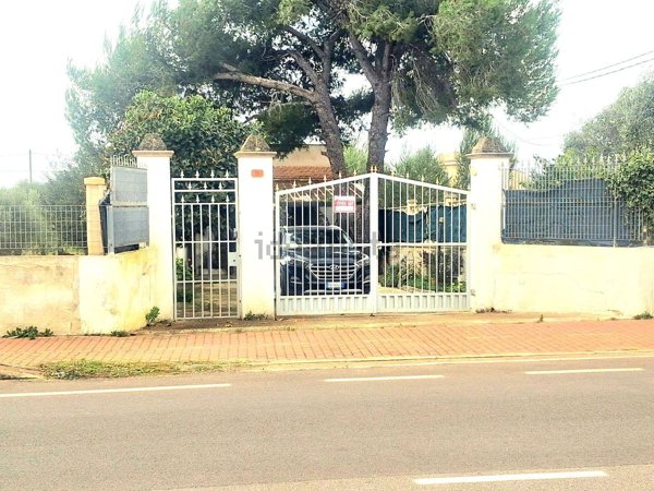 casa indipendente in vendita a Torricella