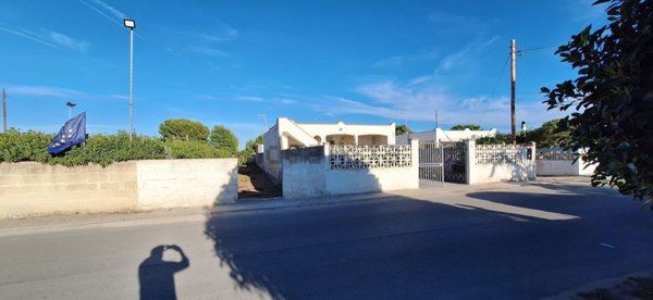 esavano in vendita a Torricella