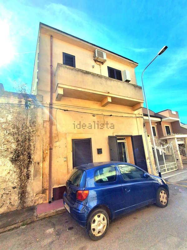 pentavano in vendita a Torricella