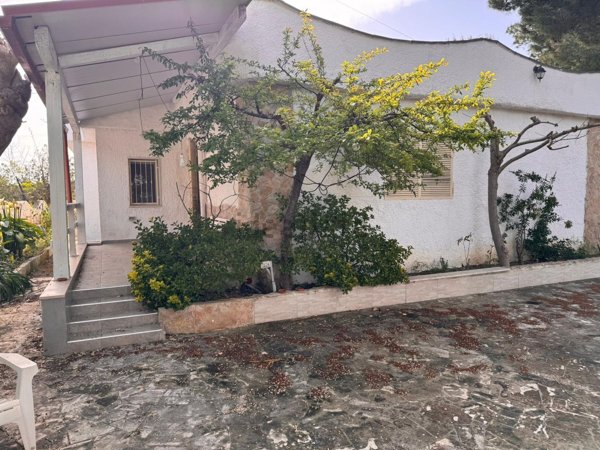 casa indipendente in vendita a Torricella