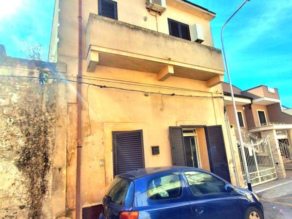 casa indipendente in vendita a Torricella