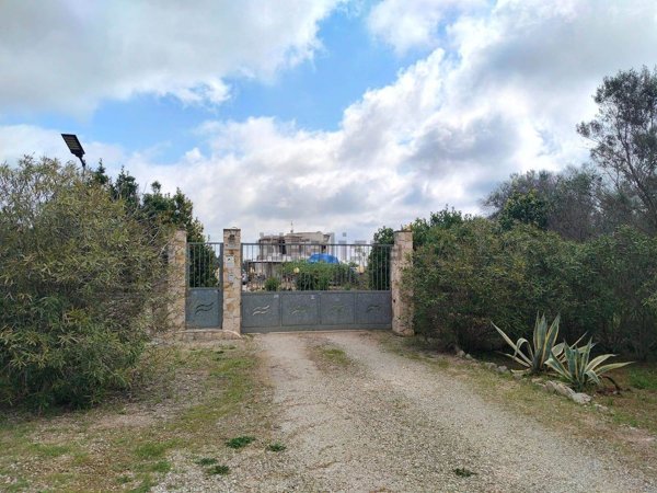 casa indipendente in vendita a Torricella