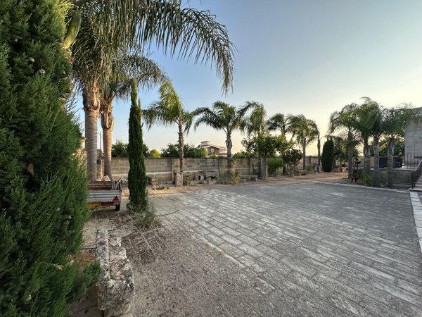 casa indipendente in vendita a Torricella