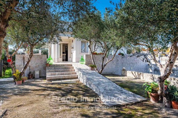 casa indipendente in vendita a Torricella in zona Monacizzo