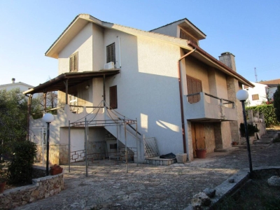 casa indipendente in vendita a Statte