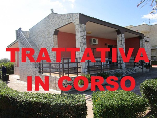 casa indipendente in vendita a Statte