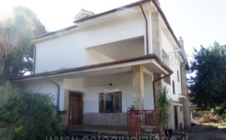 casa indipendente in vendita a Statte