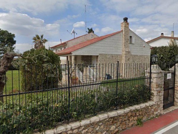 casa indipendente in vendita a Statte