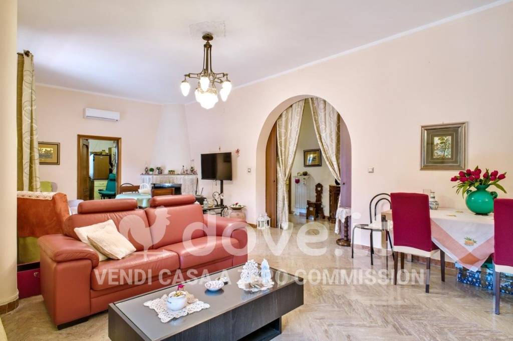 casa indipendente in vendita a Statte