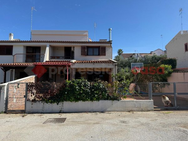 casa indipendente in vendita a Statte