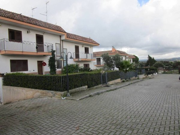 casa indipendente in vendita a Statte