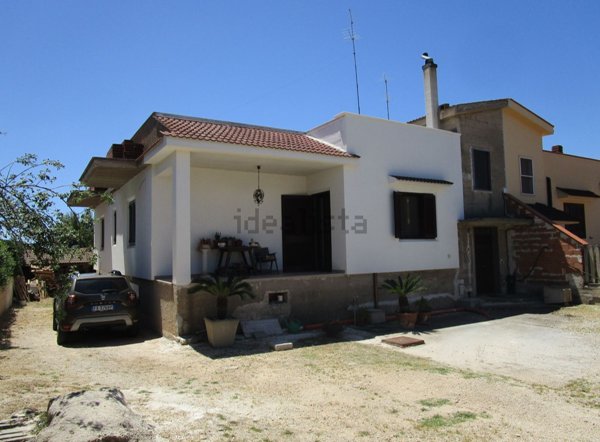 casa indipendente in vendita a Statte