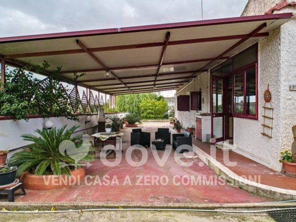 casa indipendente in vendita a Statte