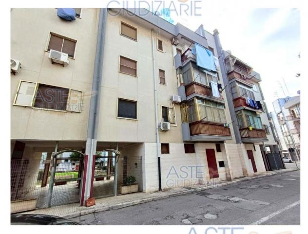 appartamento in vendita a Statte