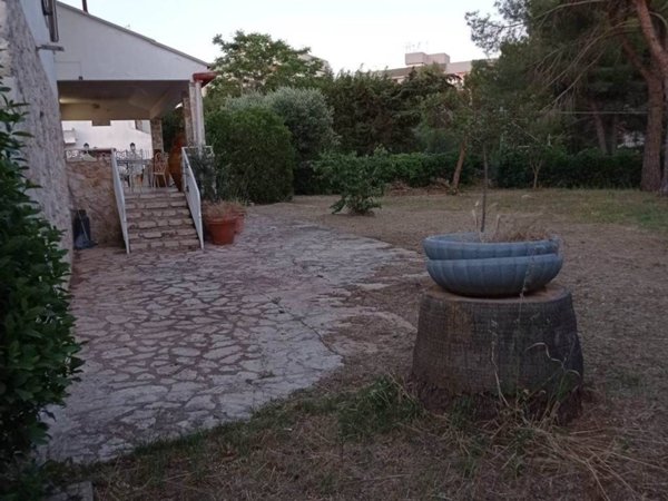 casa indipendente in vendita a Statte