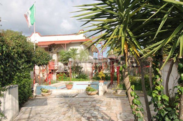 casa indipendente in vendita a Statte