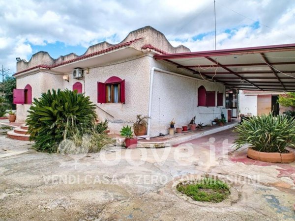 casa indipendente in vendita a Statte