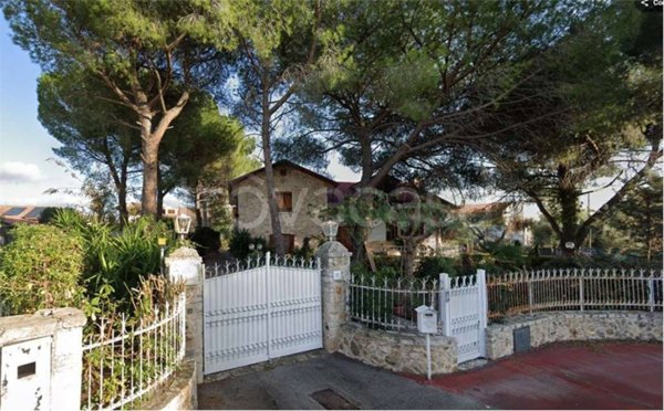 casa indipendente in vendita a Statte