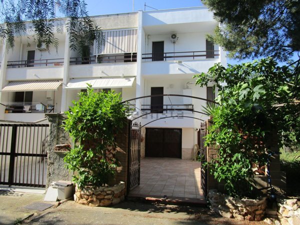 casa indipendente in vendita a Statte