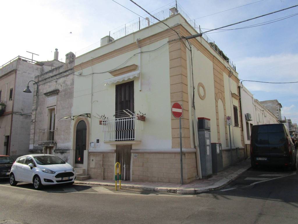 casa indipendente in vendita a Statte