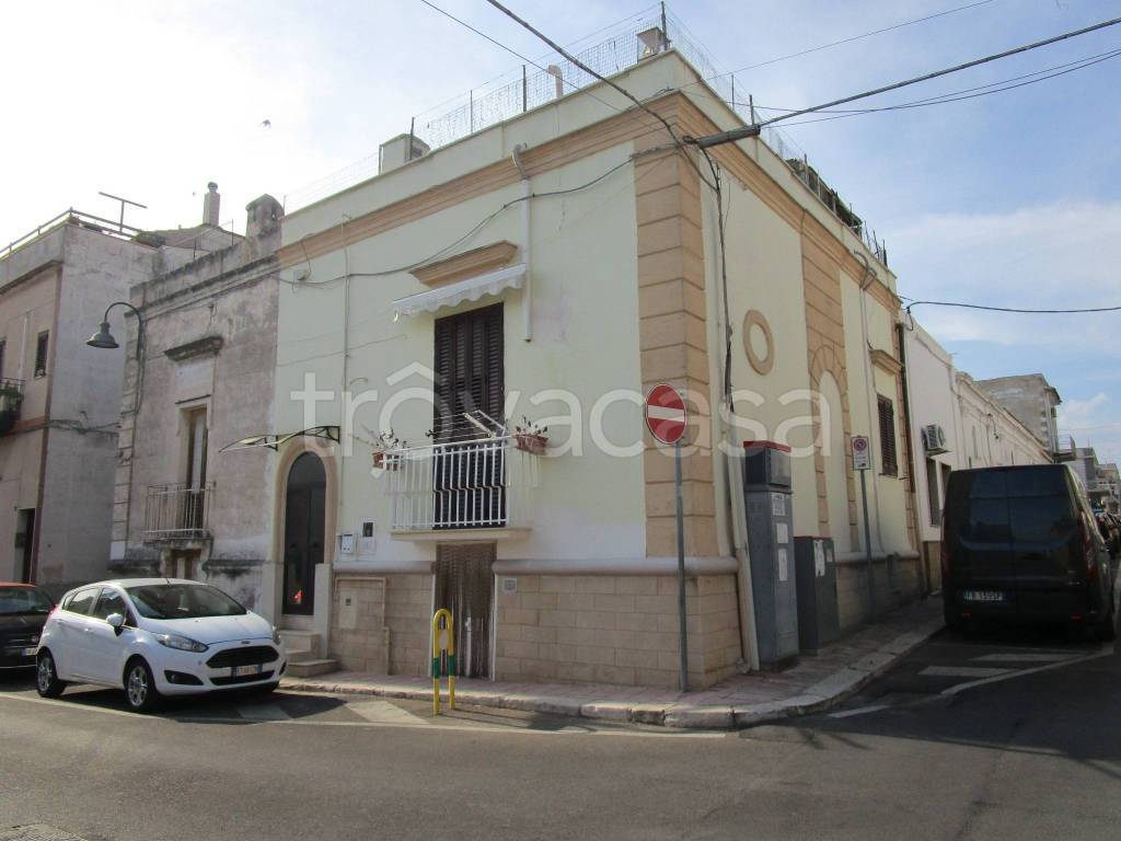casa indipendente in vendita a Statte