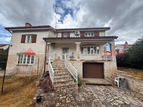 casa indipendente in vendita a Statte