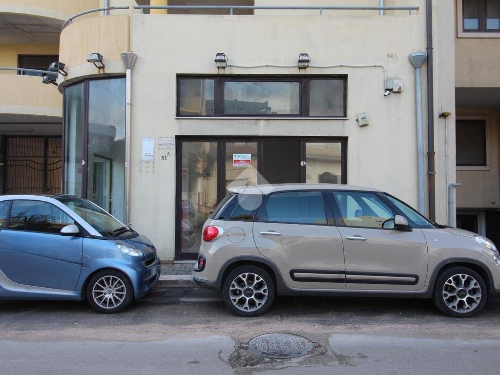 negozio in vendita a Brindisi in zona Cappuccini
