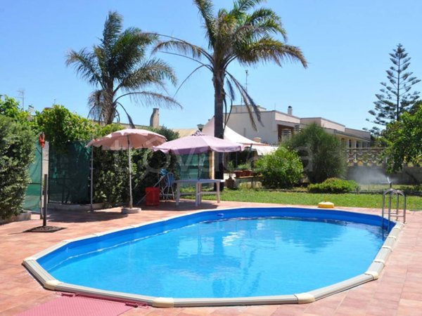 casa indipendente in vendita a Brindisi