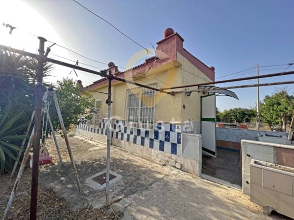 casa indipendente in vendita a Brindisi in zona Tuturano