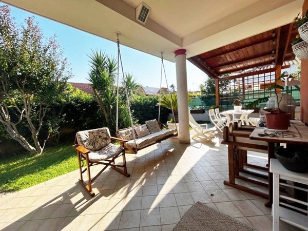 casa indipendente in vendita a Brindisi