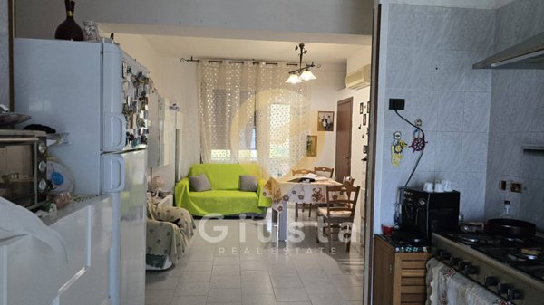 appartamento in vendita a Brindisi in zona Commenda