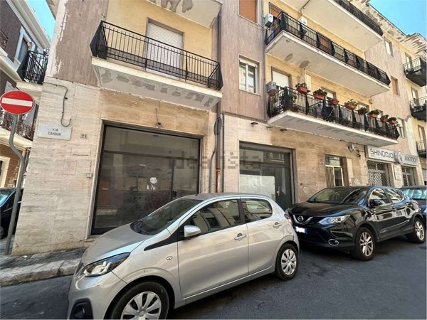 locale commerciale in vendita a Brindisi in zona Centro Città