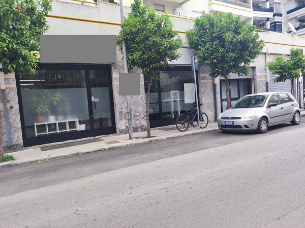 locale commerciale in vendita a Brindisi