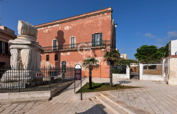 negozio in vendita a Brindisi in zona Commenda