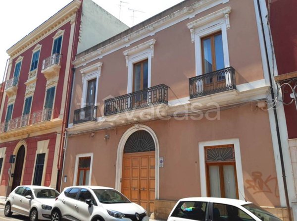 casa indipendente in vendita a Brindisi in zona Centro Città