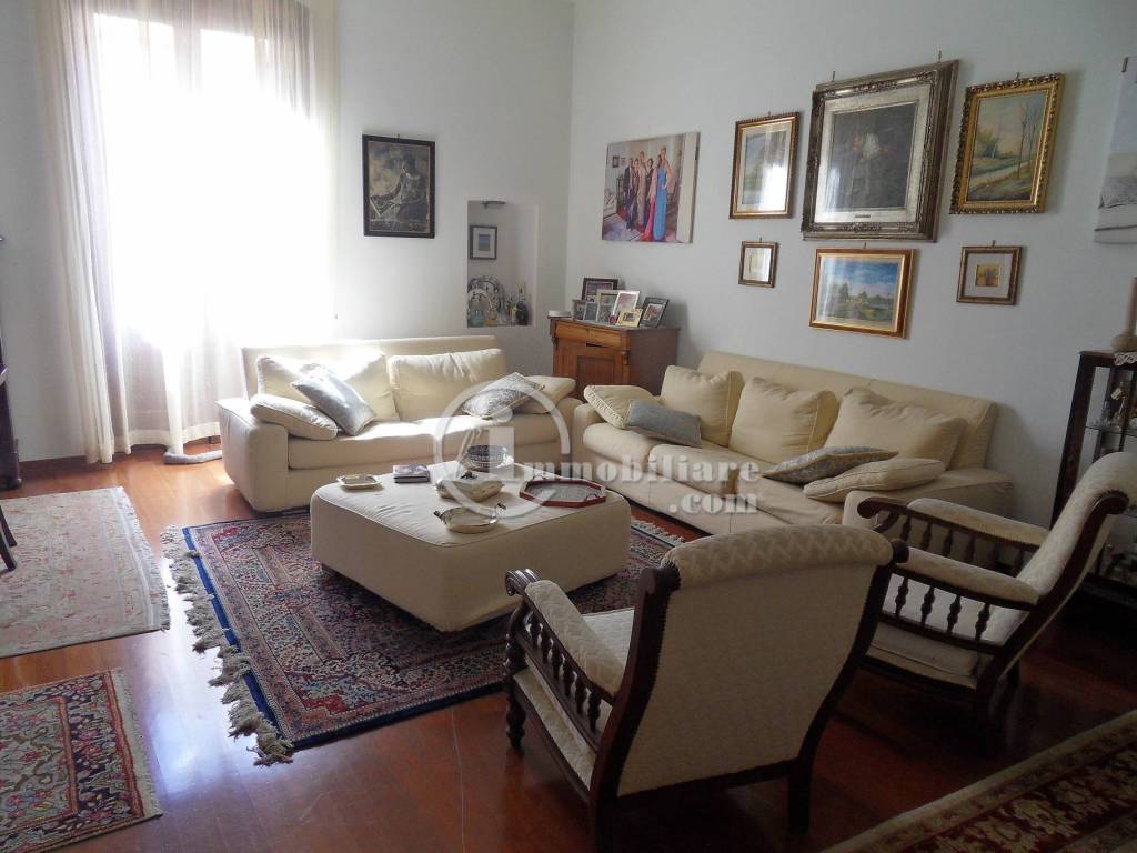 trivano in vendita a Brindisi in zona Centro Città