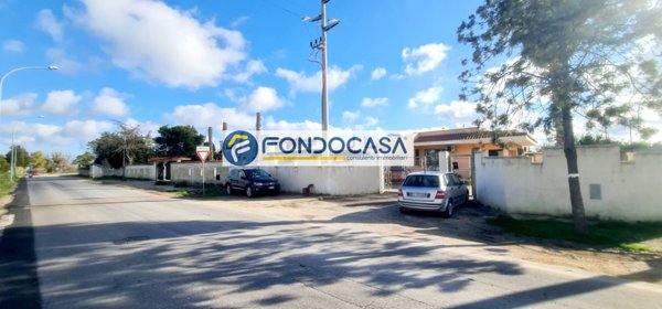 casa indipendente in vendita a Brindisi in zona Tuturano