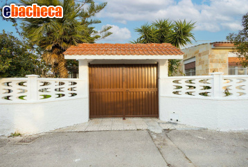 casa indipendente in vendita a Brindisi in zona Tuturano