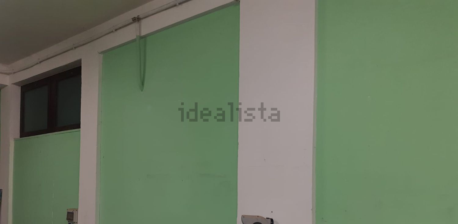 locale commerciale in vendita a Brindisi in zona Cappuccini