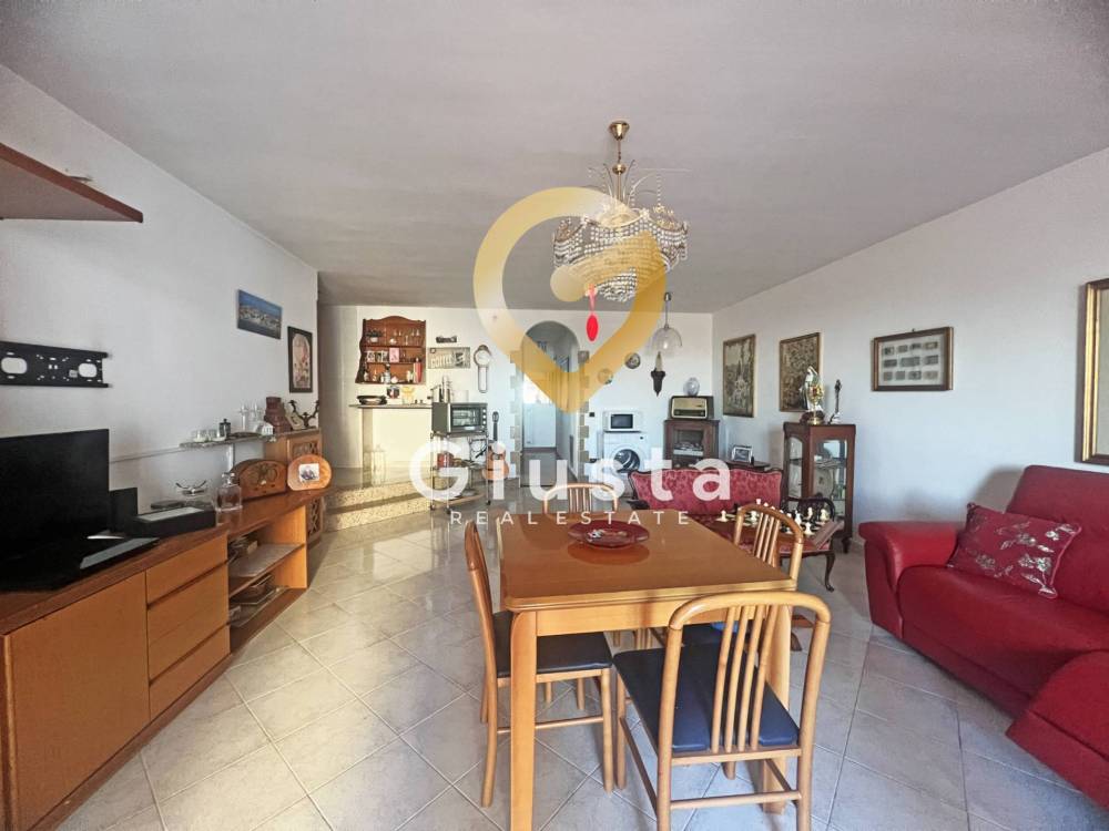 casa indipendente in vendita a Brindisi in zona Centro Città