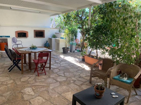 casa indipendente in vendita a Brindisi in zona Paradiso