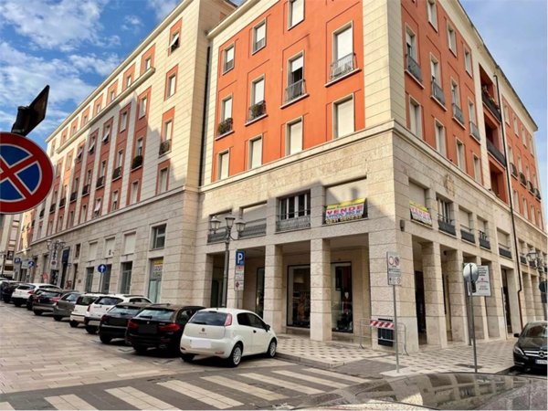 ufficio in vendita a Brindisi in zona Centro Città