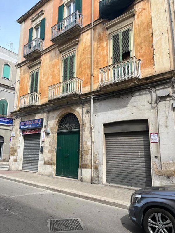 negozio in vendita a Brindisi