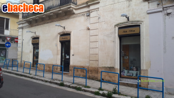 negozio in vendita a Brindisi in zona Centro Città